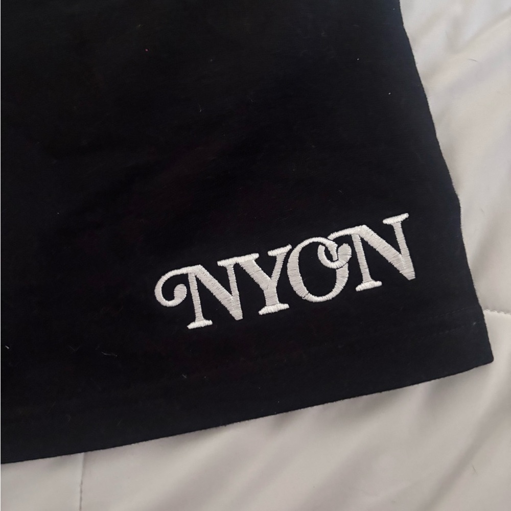 NWT- unisex- New York or Nowhere sweat shorts sweat shorts - Picture 2 of 4